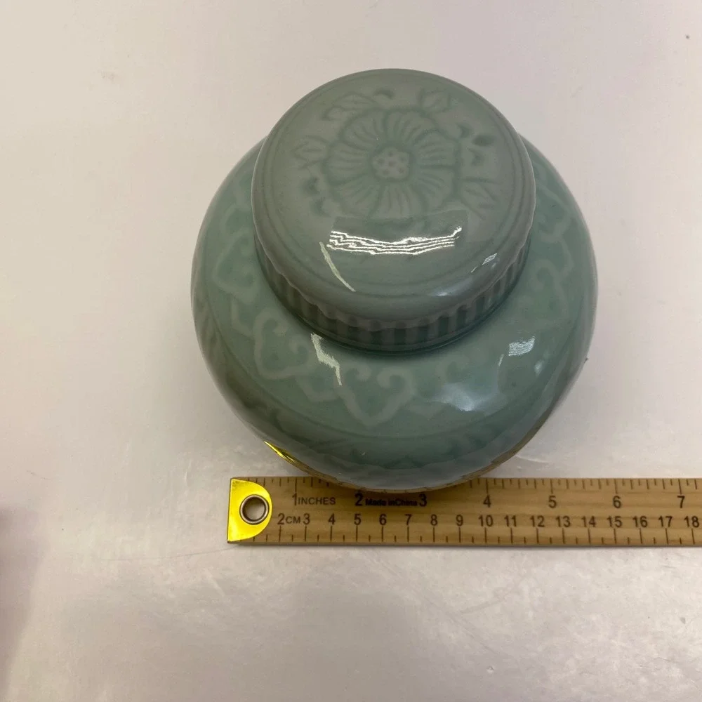 Antique Celadon Green Floral Ginger Jar Ceramic Asian Style Lidded Vase 5.5in